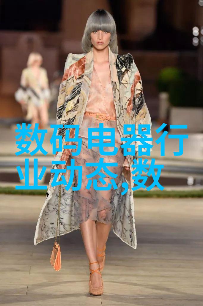 如何通过简单的三步操作即一次性按下三个键使得你的海信高清TV重新启动工作状态呢