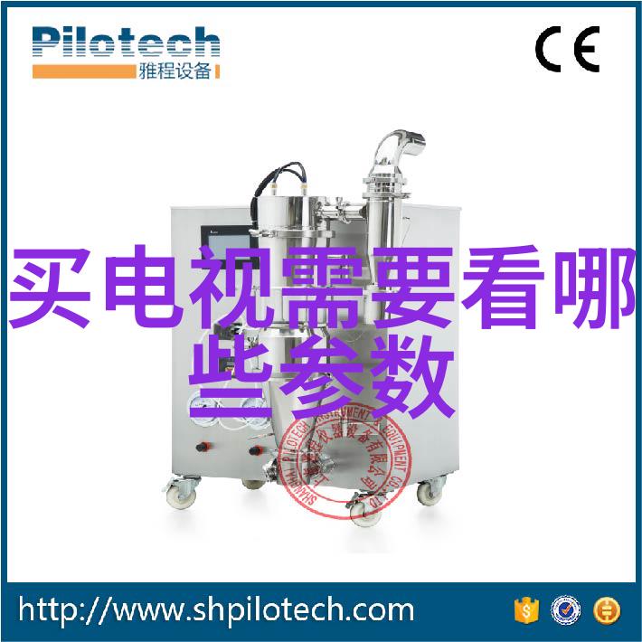 破旧落魄的宅邸逐渐被温柔的光芒重塑
