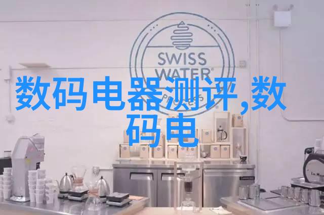 男生巧妙动作 将小猫置入女生内衣视频走红