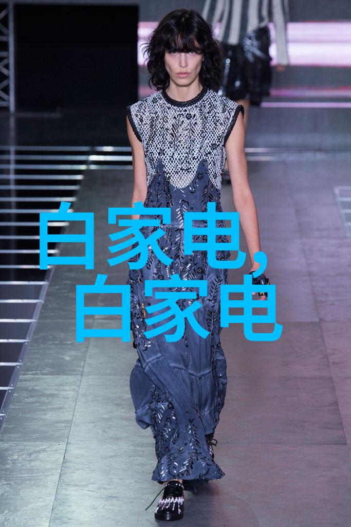 不同时代同一面相  跨文化的人物风采展览