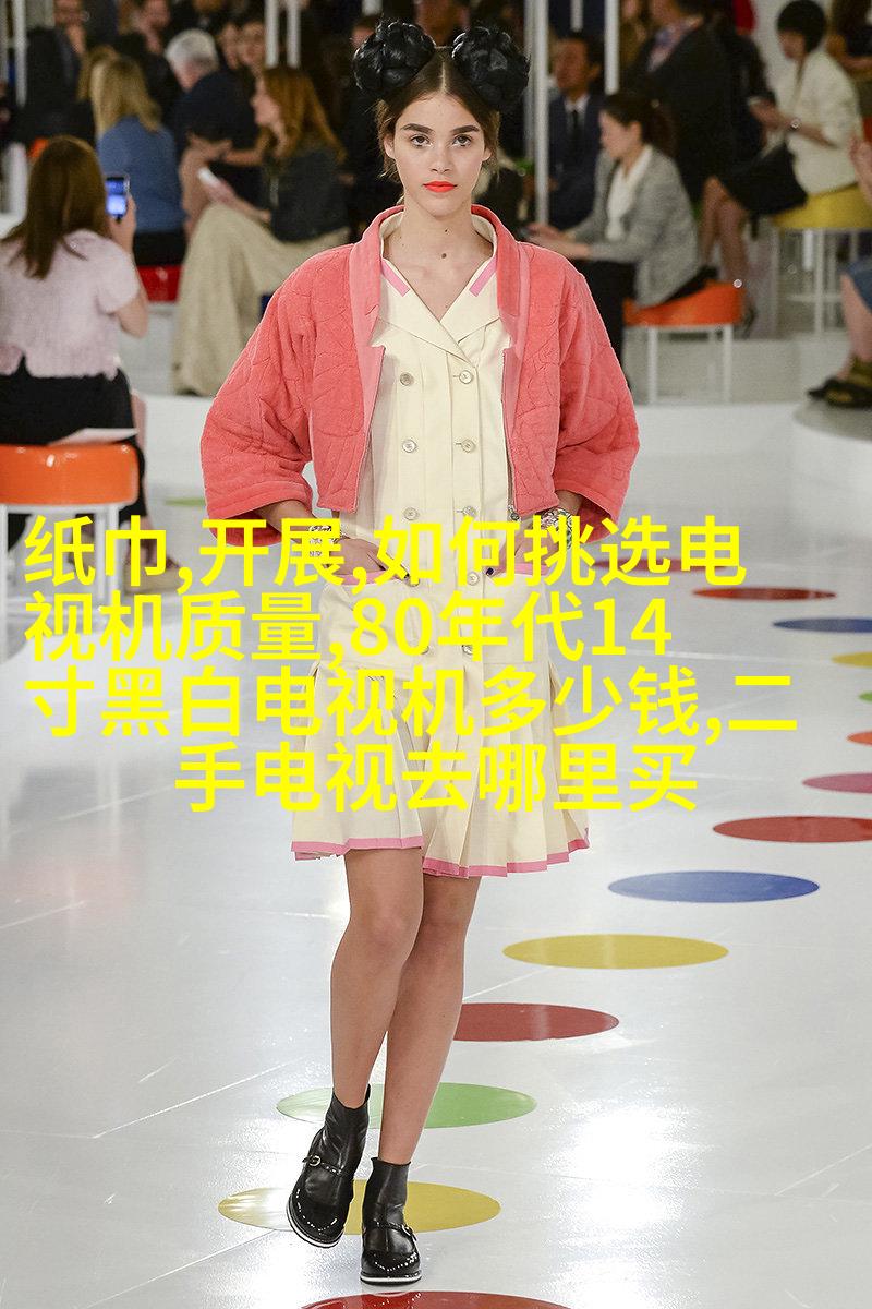 成龙沉思、林青霞卸妆…她记录了真实的香港电影人