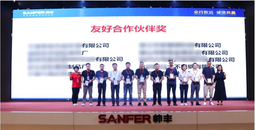 社交网站的屏幕截图

描述已自动生成